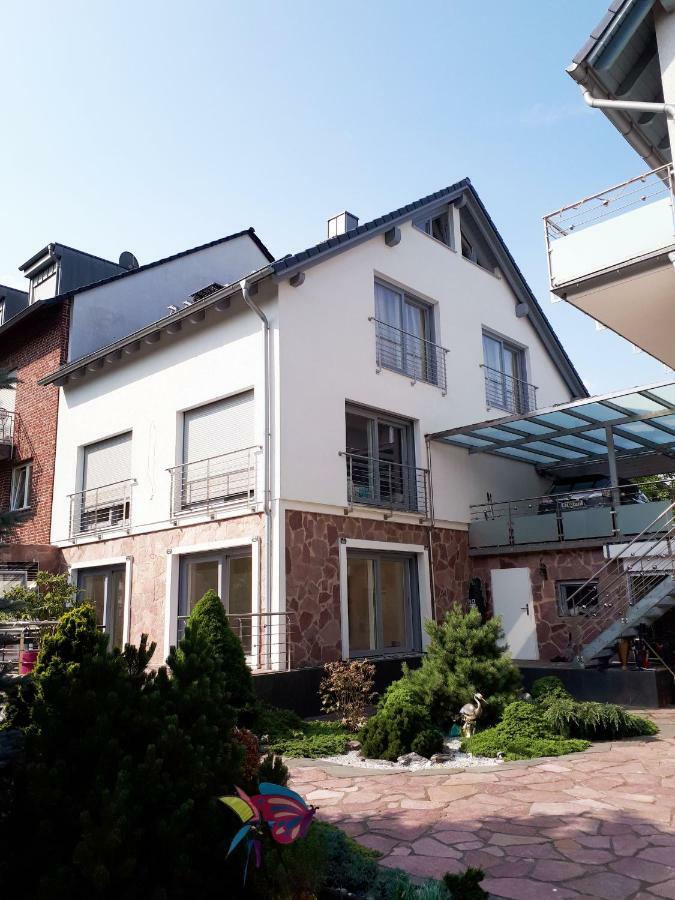 Villa-Seerose Кьолн Екстериор снимка